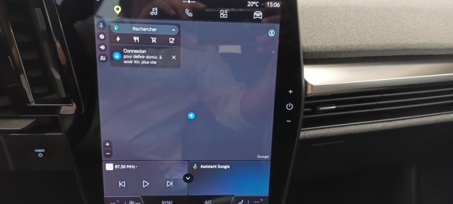 Renault Mégane E-Tech image 2