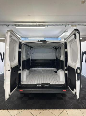 Renault Trafic image 8