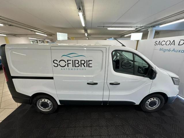Renault Trafic image 3