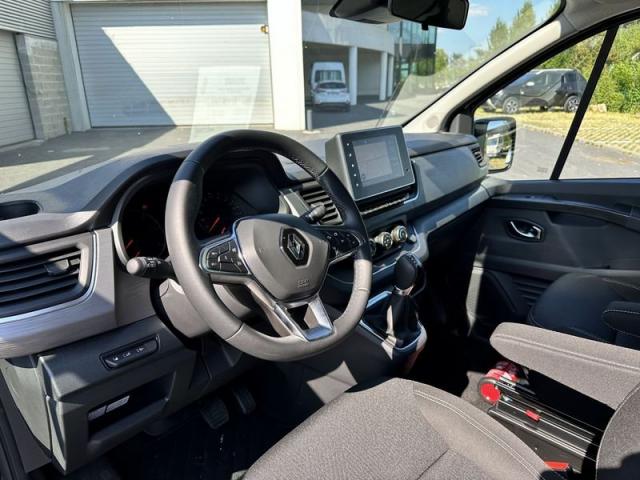 Renault Trafic image 4