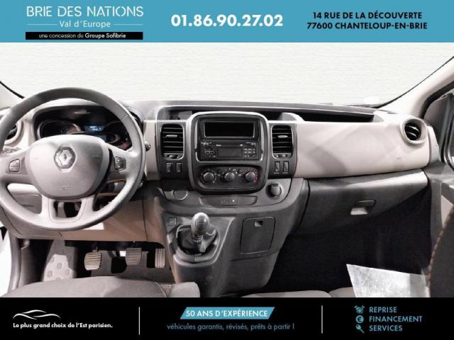 Renault Trafic image 9