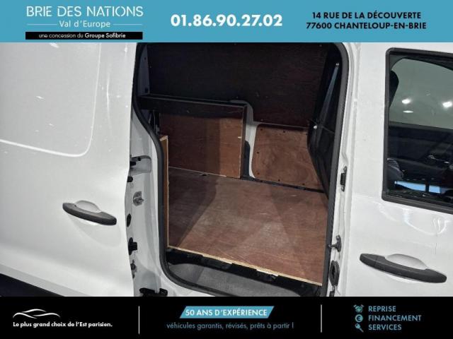 Renault Express Van image 4