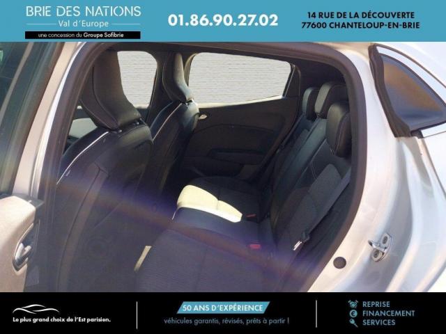 Renault Clio image 8
