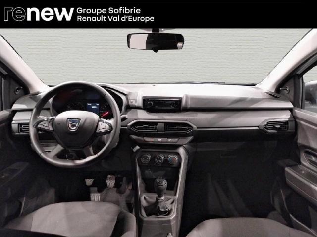 Dacia Sandero image 2