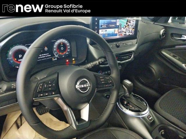 Nissan Juke image 9