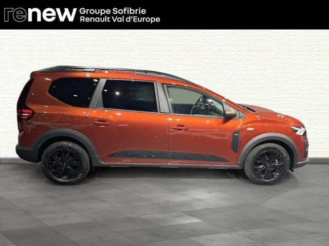 Dacia Jogger image 1