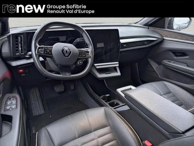 Renault Mégane E-Tech image 2