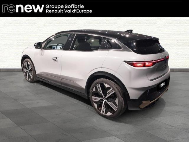 Renault Mégane E-Tech image 8