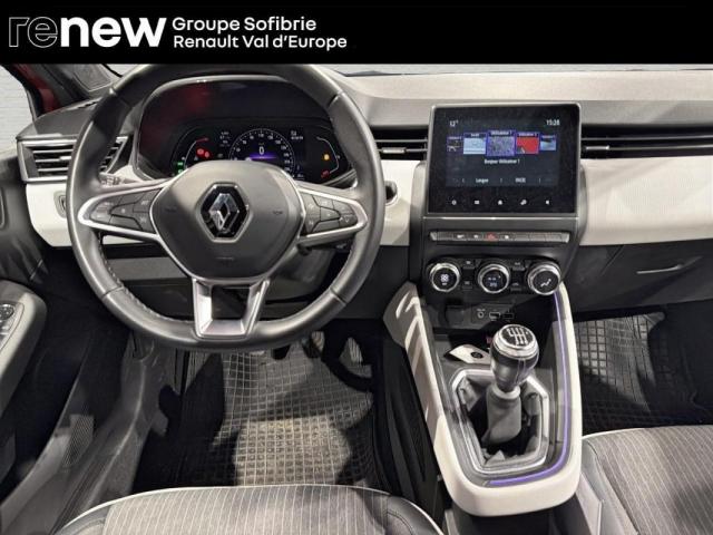 Renault Clio image 2