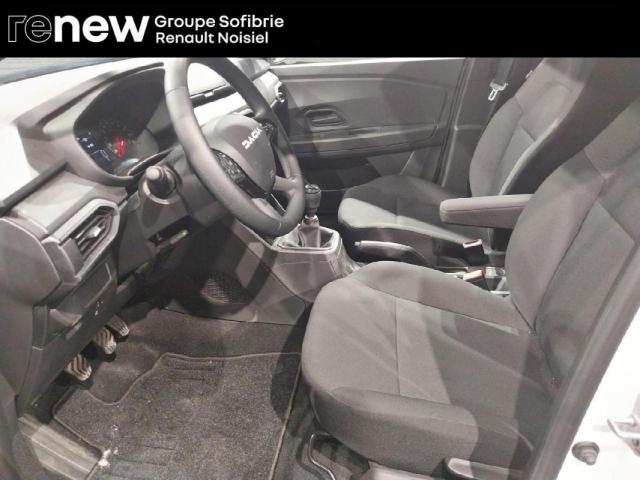 Dacia Sandero image 6