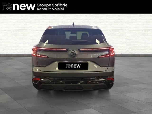 Renault Austral image 9