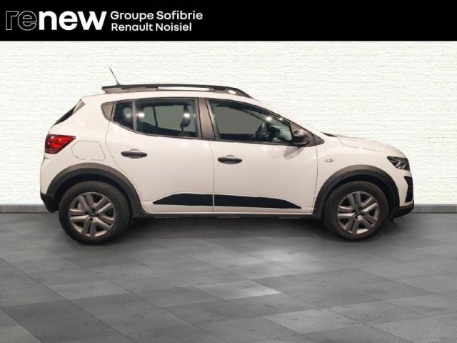 Dacia Sandero image 8