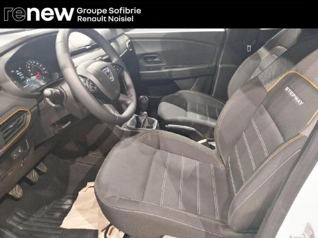 Dacia Sandero image 9