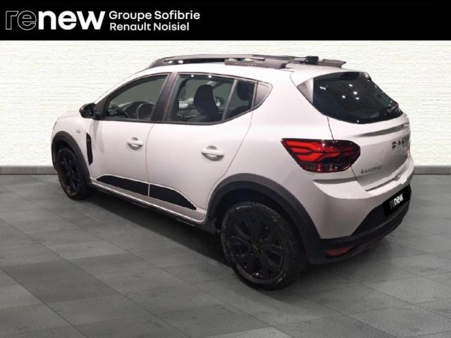 Dacia Sandero image 2