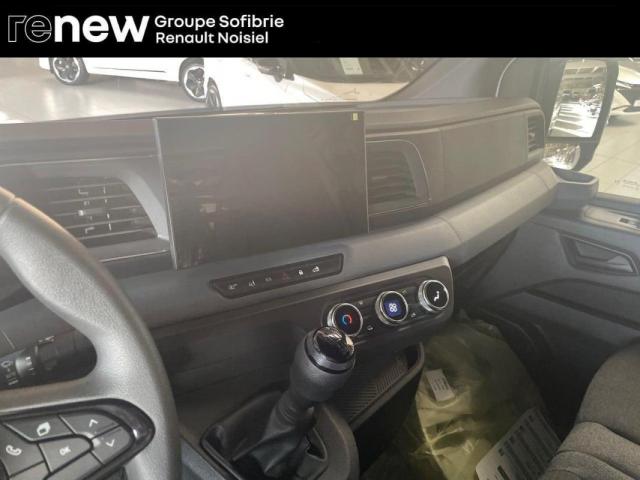 Nissan Interstar image 5