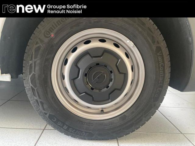 Nissan Interstar image 6