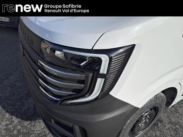 Nissan Interstar image 4