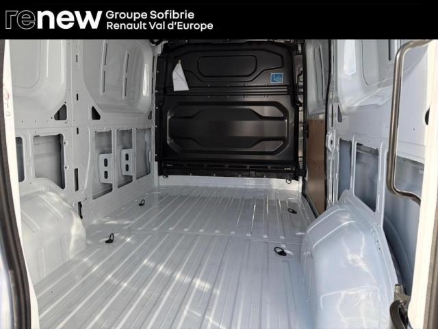 Nissan Interstar image 3