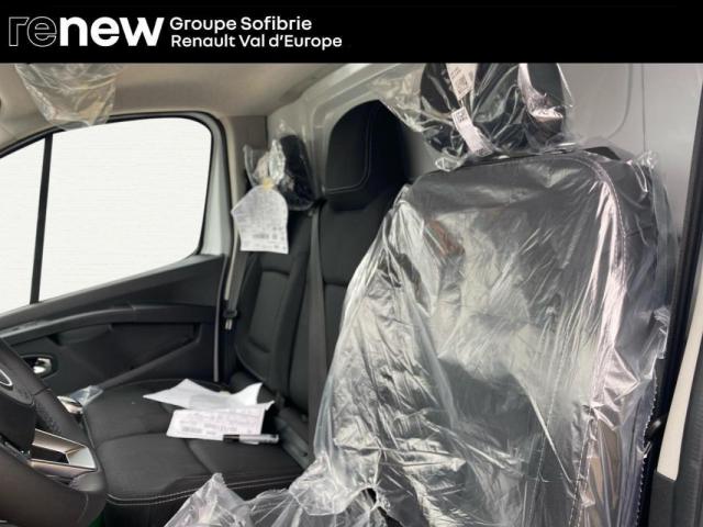 Nissan Primastar image 2