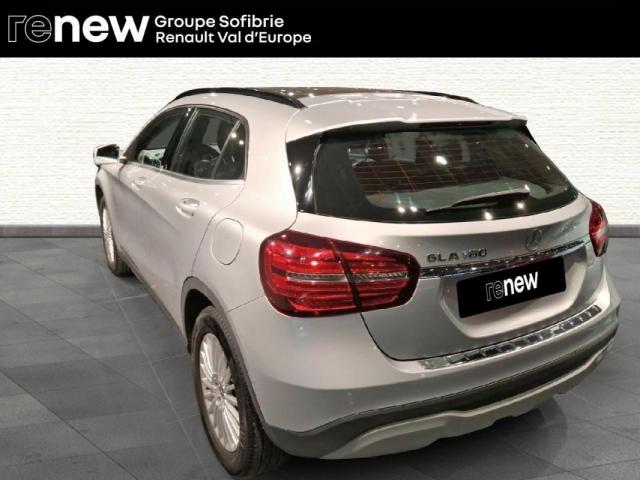 Mercedes Benz Gla image 9