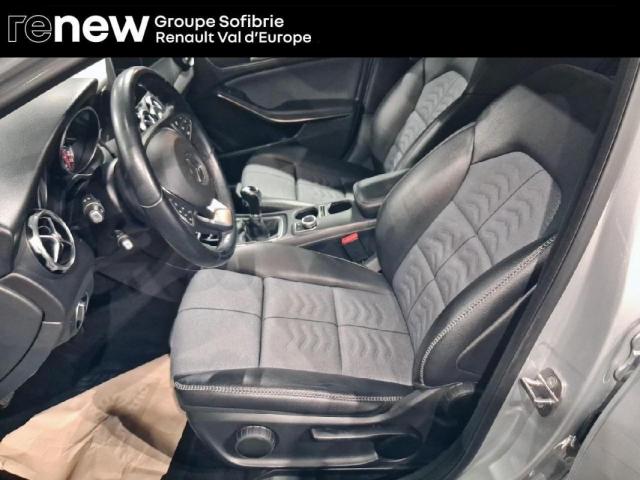 Mercedes Benz Gla image 4