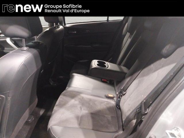 Mitsubishi Eclipse Cross image 8