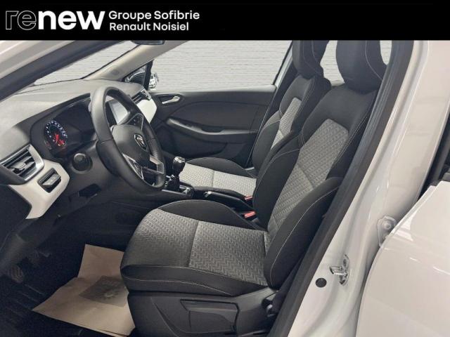 Renault Clio image 9