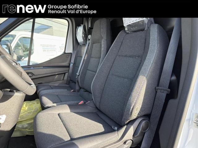 Nissan Interstar image 1