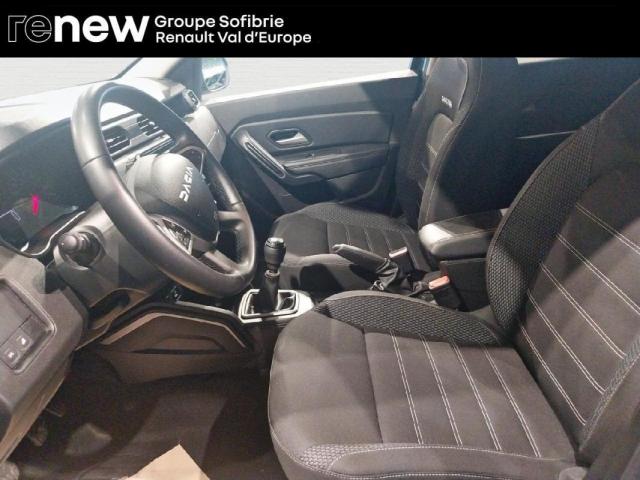 Dacia Duster image 1