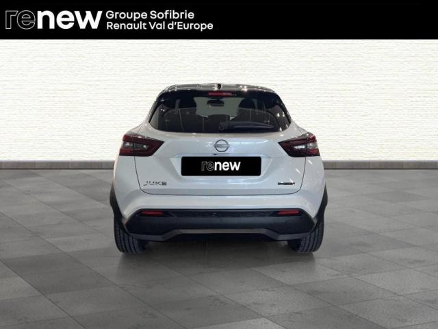Nissan Juke image 9