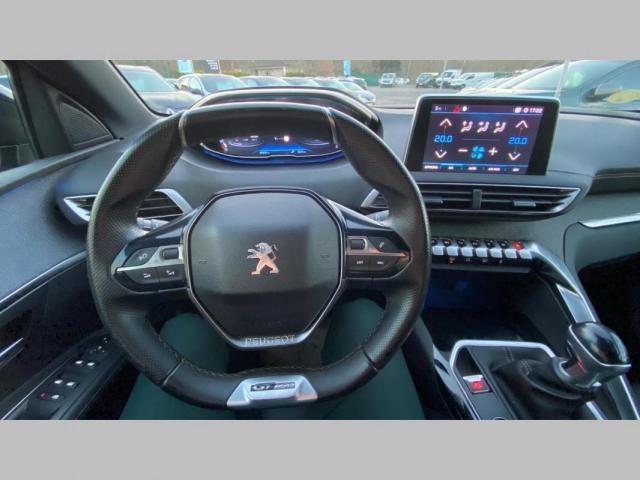 Peugeot 3008 image 2
