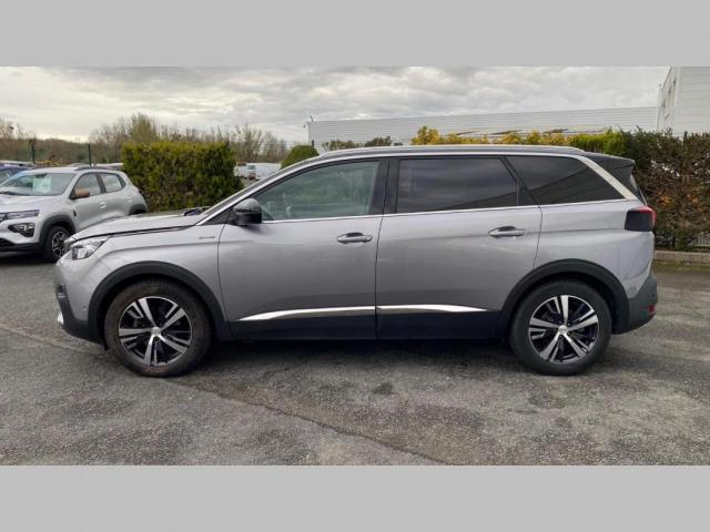 Peugeot 5008 image 1