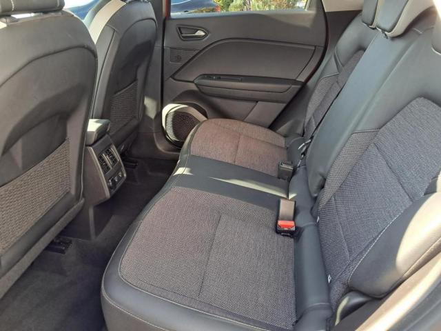 Renault Captur image 1