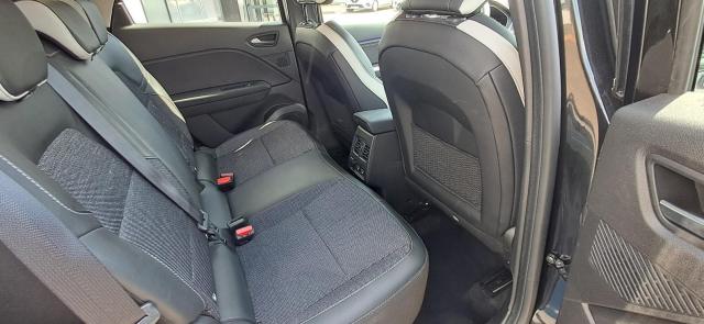 Renault Captur image 1