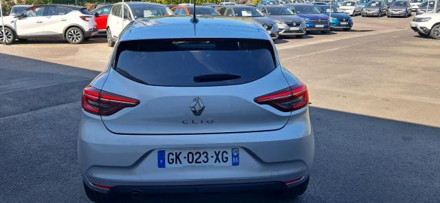 Renault Clio image 2