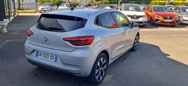 Renault Clio image 9