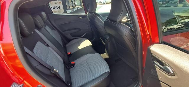 Renault Clio image 8