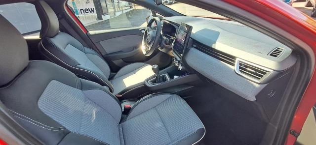 Renault Clio image 6