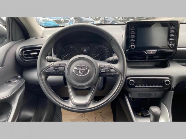 Toyota Yaris image 2