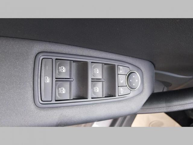 Renault Captur image 9
