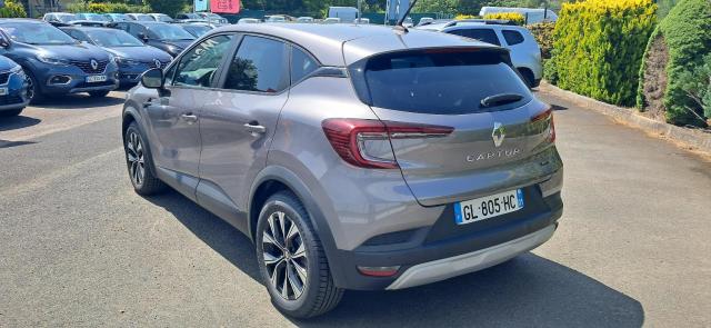 Renault Captur image 2
