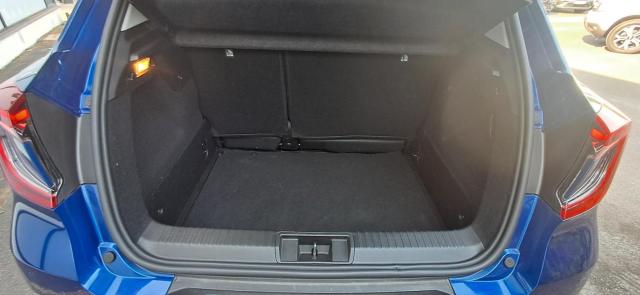 Renault Captur image 2