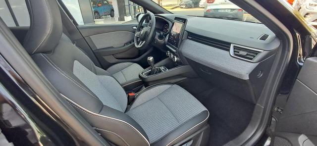 Renault Clio image 8