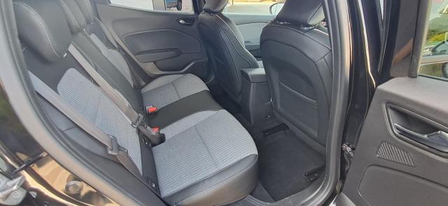 Renault Clio image 6