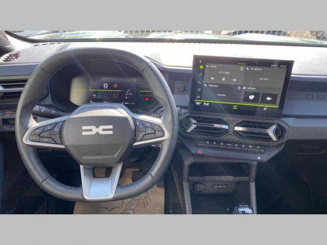 Dacia Duster image 1