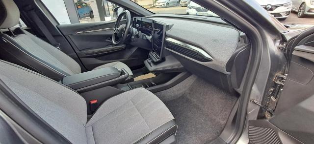 Renault Mégane E-Tech image 2