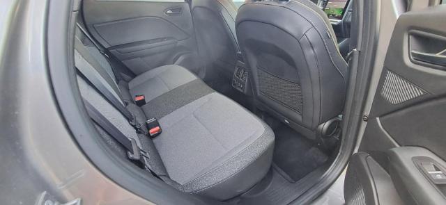 Renault Captur image 6