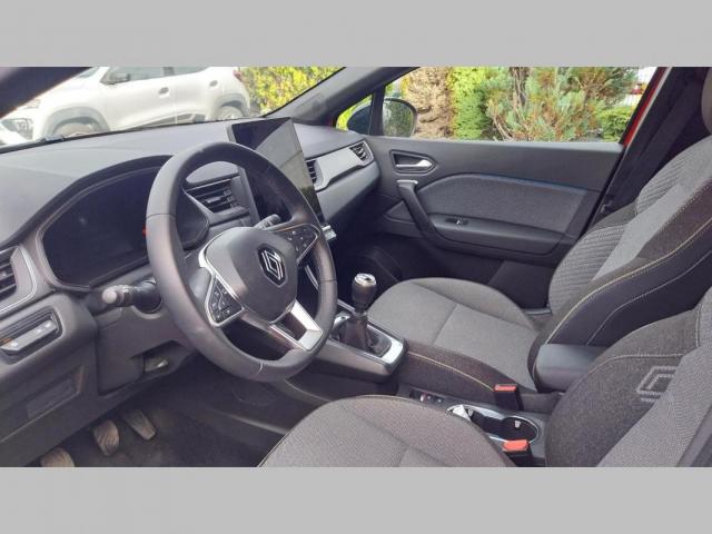 Renault Captur image 9