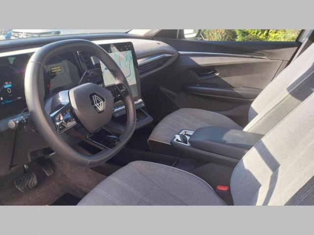Renault Mégane E-Tech image 8