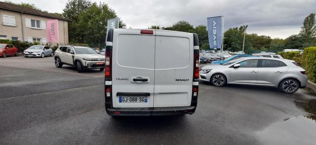 Renault Trafic image 2